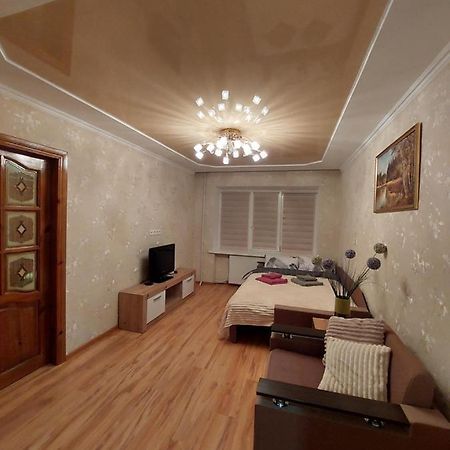Подобова Оренда Двокімнатної Квартири Старичі Extérieur photo