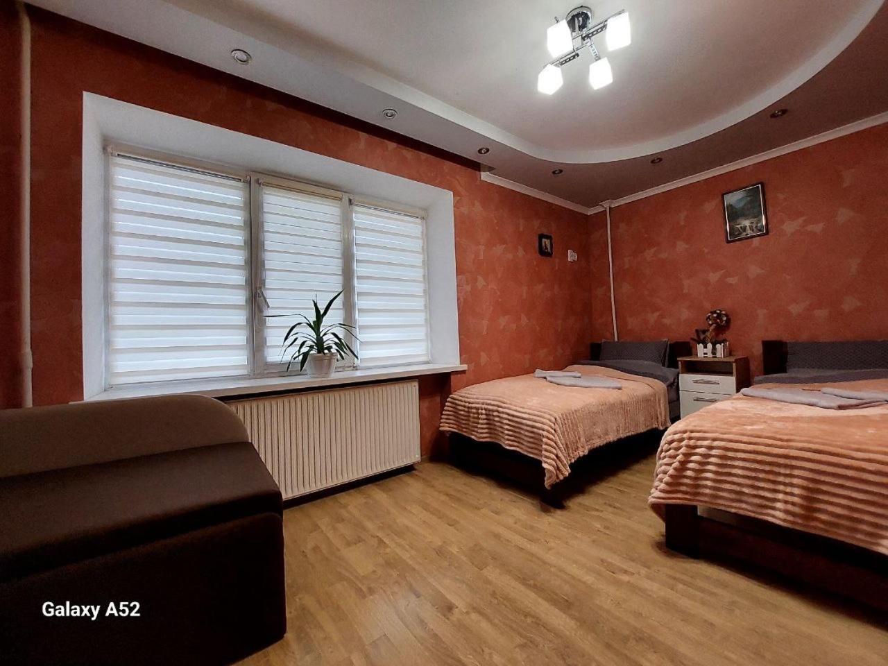 Подобова Оренда Двокімнатної Квартири Старичі Extérieur photo